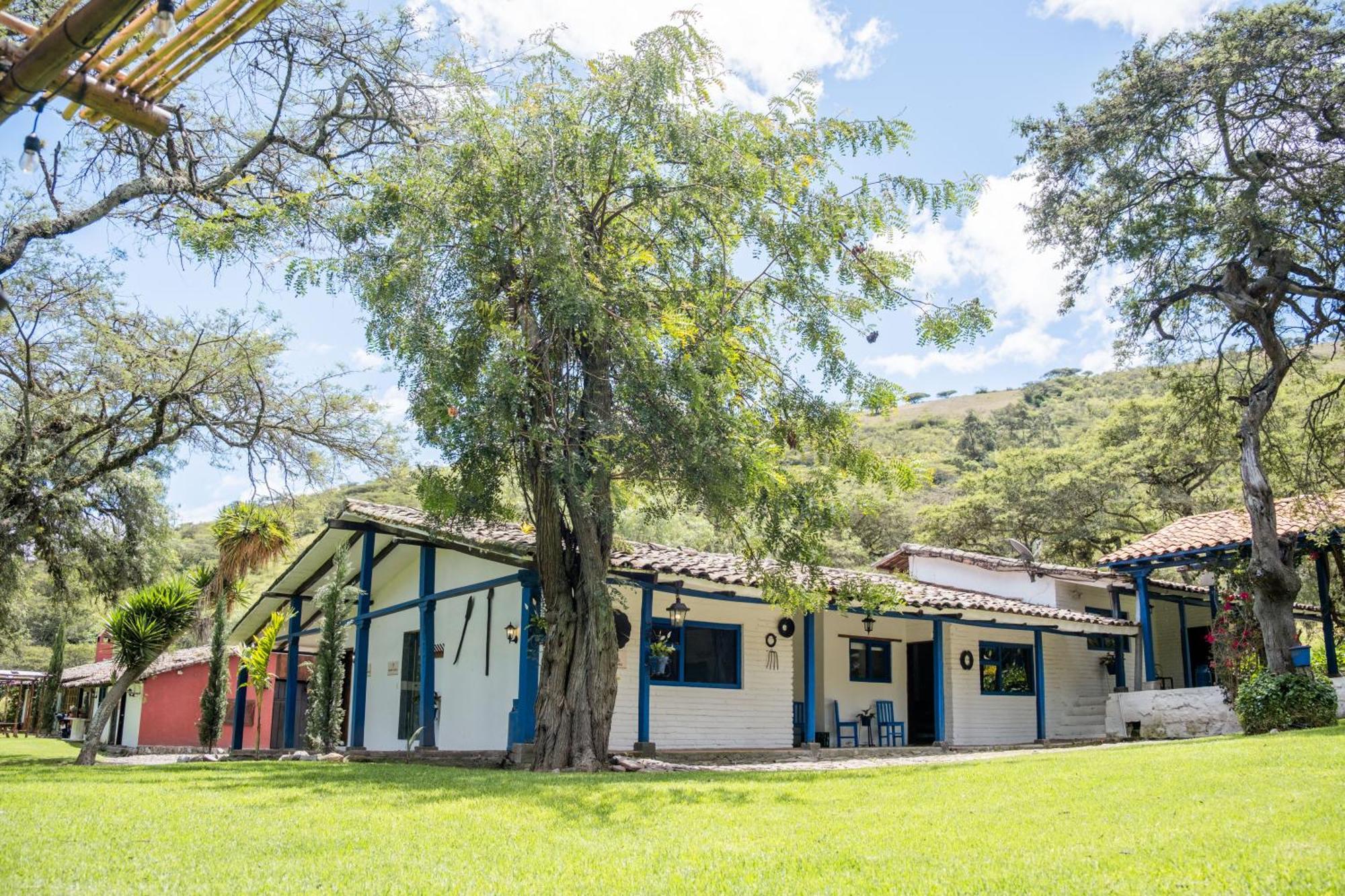 Hacienda San Francisco Hotel Tumbabiro Exterior photo